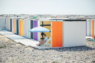 傘下的光影 從城市到鄉村的庇護之旅